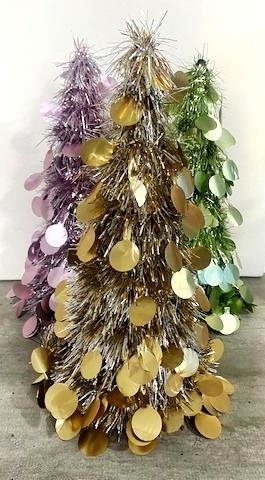 ARBOL DE MESA 40CM C/ADORNOS VARIOS COLORES